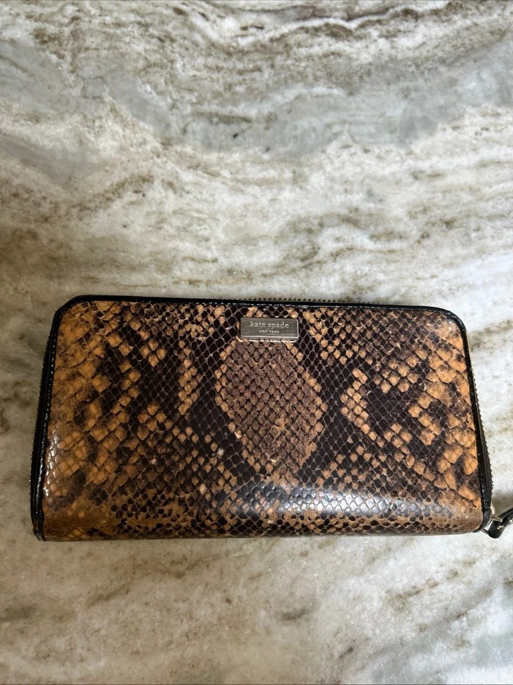 Kate Spade Snakeskin Embossed Leather Metallic Zip Large Wallet in Tan/Black